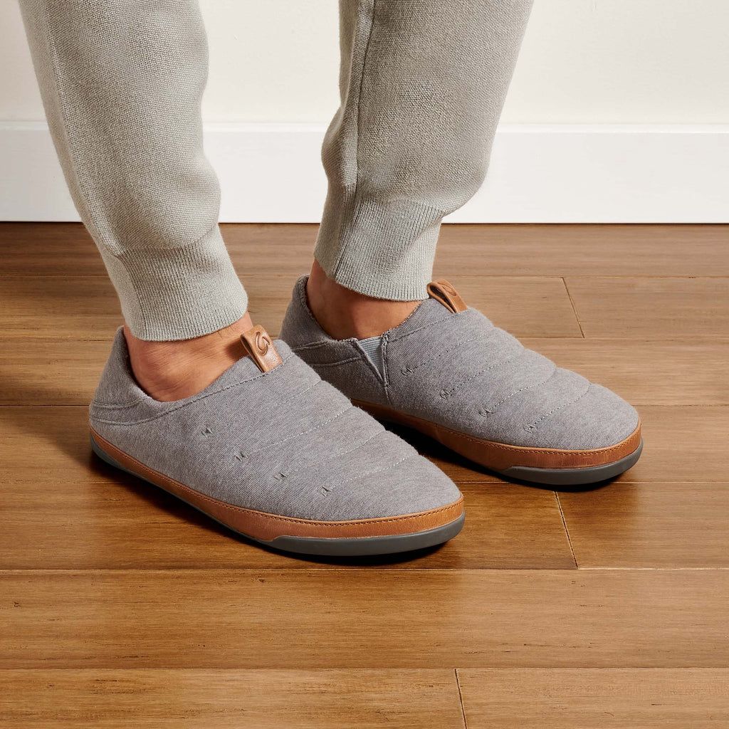 Men's Olukai Mahana Slippers Grey | OBNLKXE-78