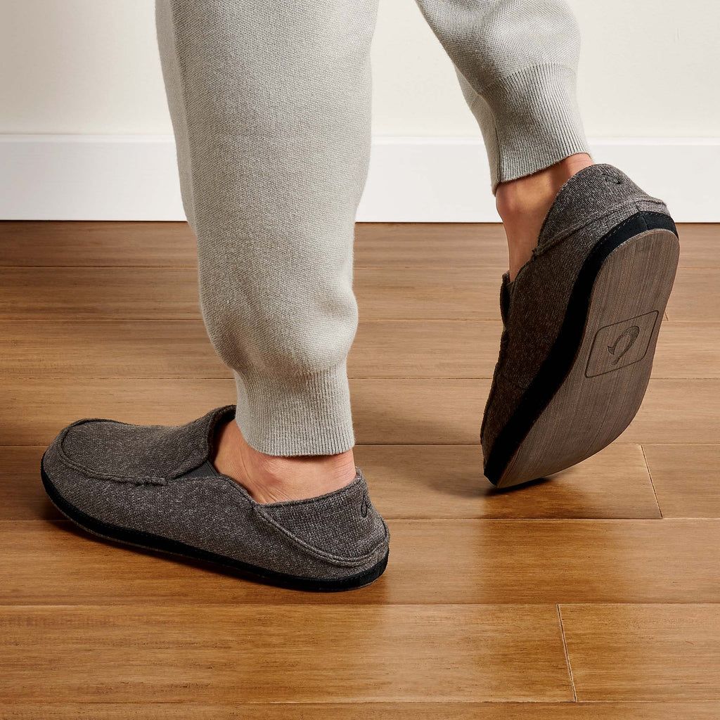 Men's Olukai Moloā Hulu Slippers Dark Grey | DXLMOZS-71