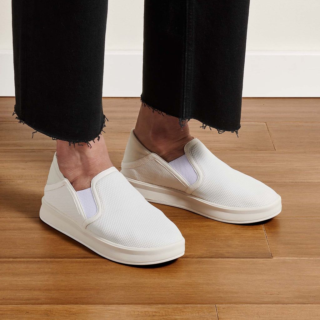 Women's Olukai Ki ihele Slippers White | OJLRUYX-89