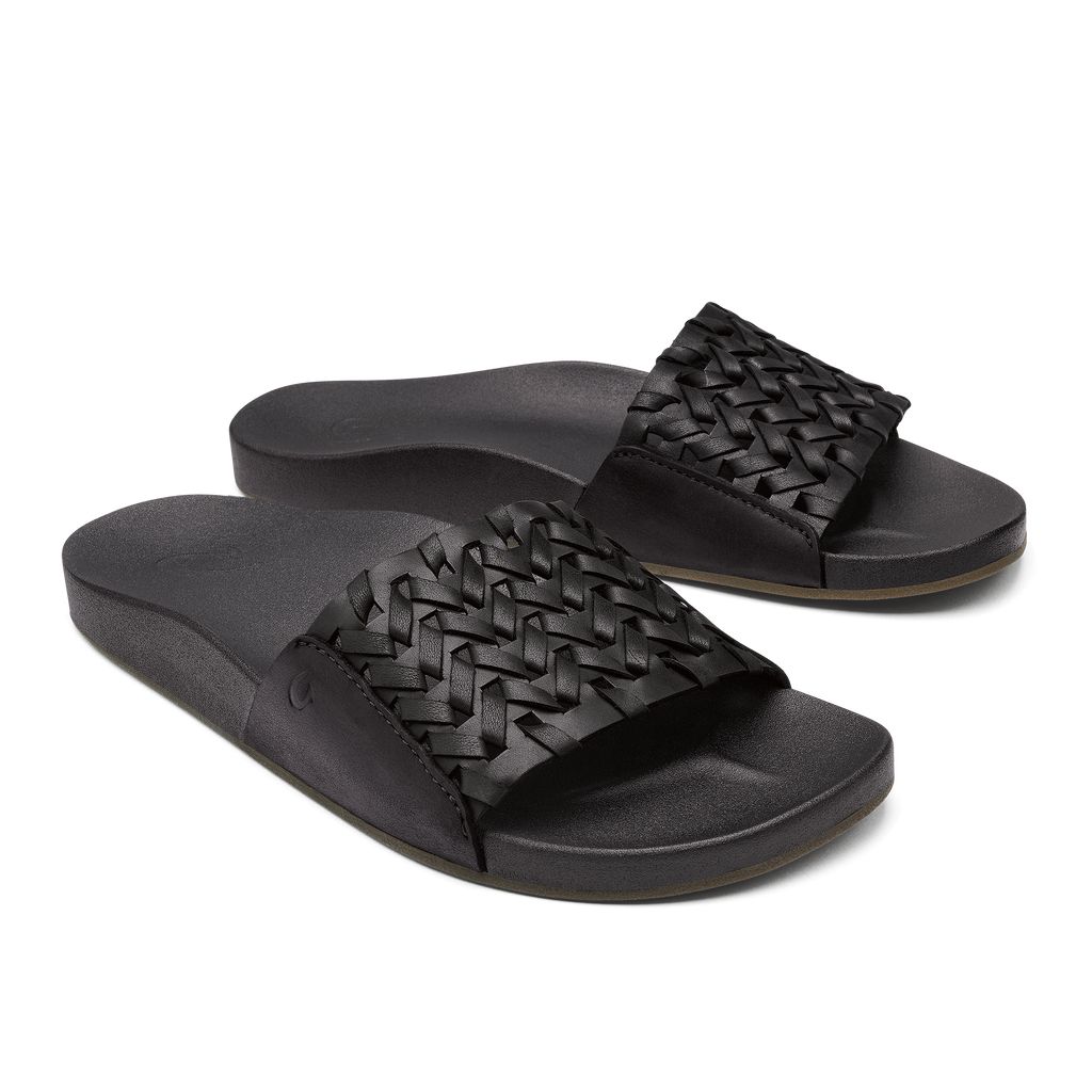 Women's Olukai Kāmola Sandals Black | RLGCVPI-86