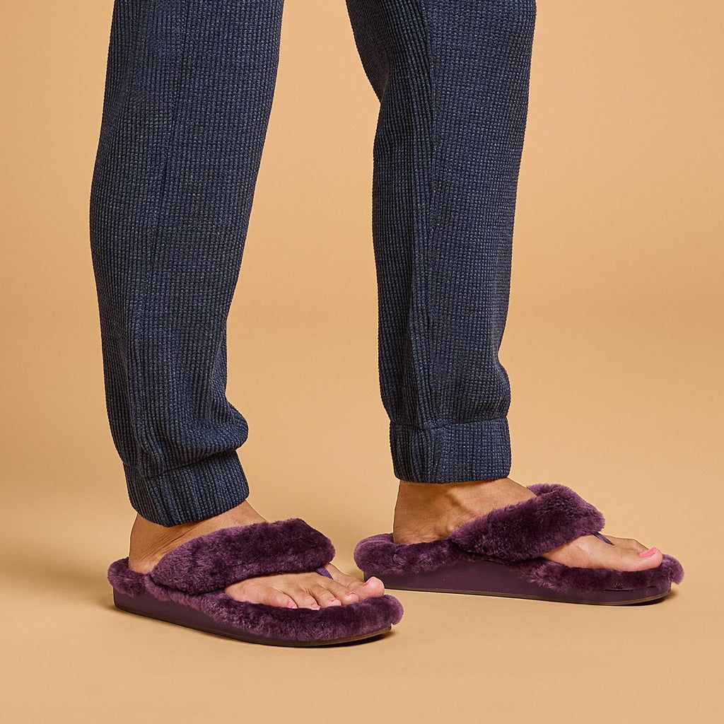 Women's Olukai Kīpe'a Heu Slippers Deep Purple | ACVNUTL-65