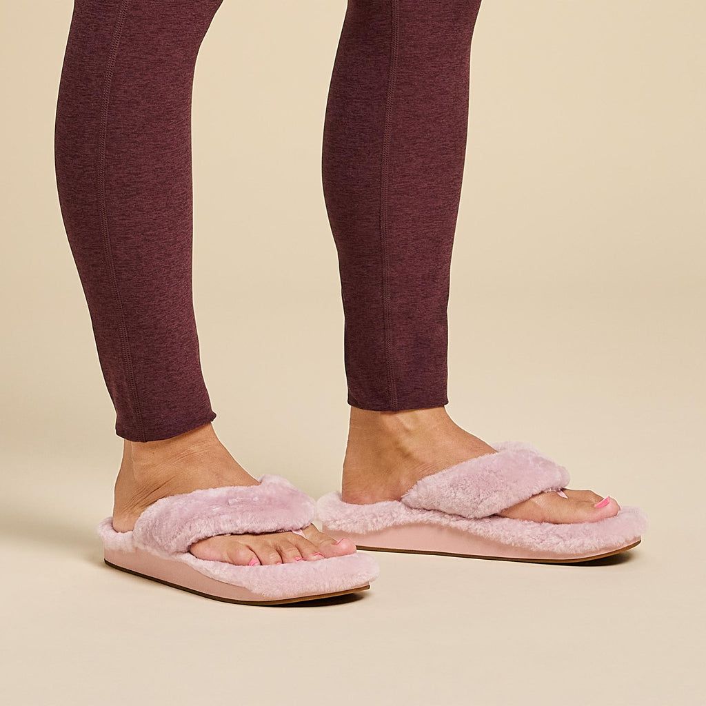 Women's Olukai Kīpe'a Heu Slippers Pink | DSMETVJ-40